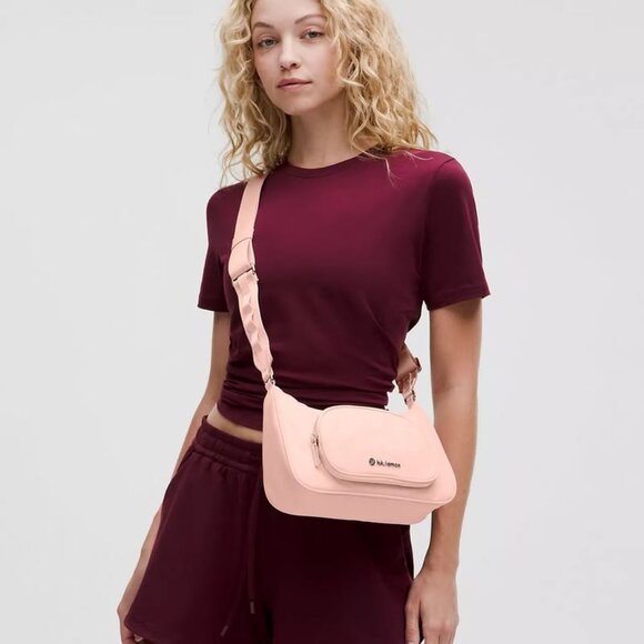 Lululemon Crossbody Bag with Nano Pouch 2L in Flush Pink, BNWT - Picture 5 of 8
